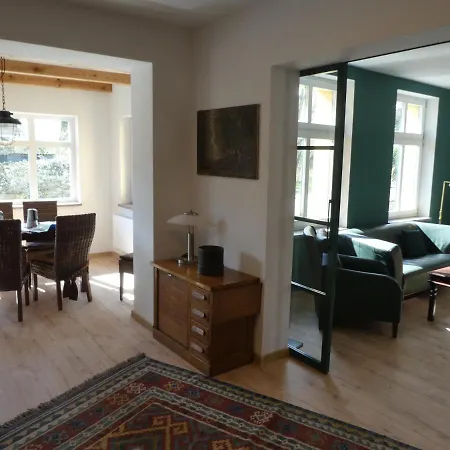 Unter Den Eichen Am Stettiner Haff 아파트 *